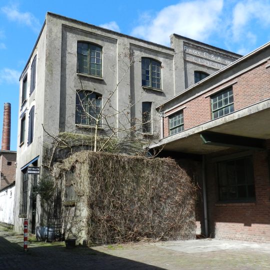 Hoofdstraat 77, Rijen