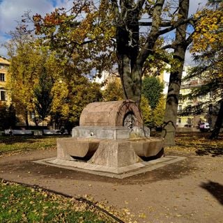 Fountain of Voronikhin Garden