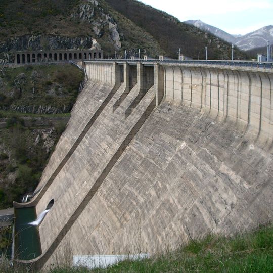 Porma Dam