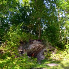 Мавзолей (Котлы)