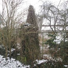 Kříž v zahradě v Hradišťanech