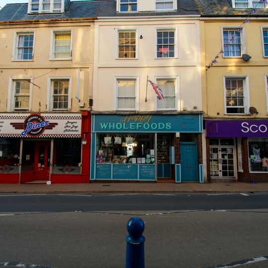 15,16, And 17, High Street