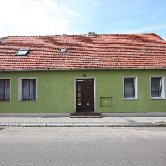 10 Sikorskiego Street in Trzciel