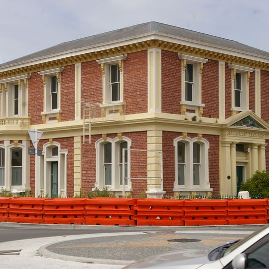 Bank of New Zealand Building and Fence
