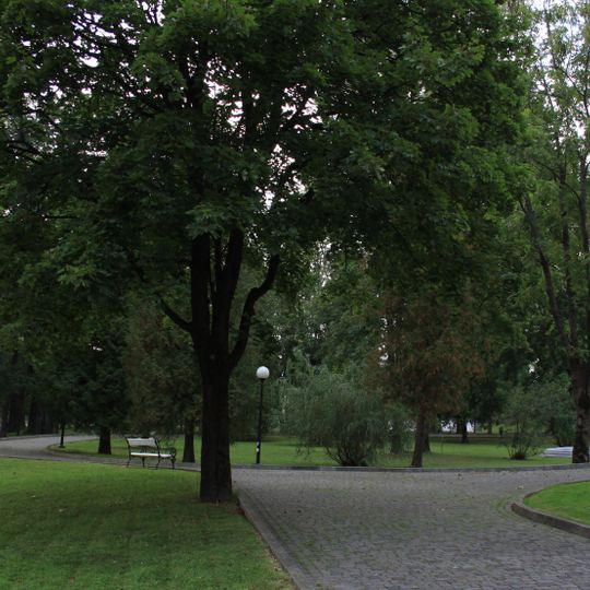 Park in palace complex in Olszanica