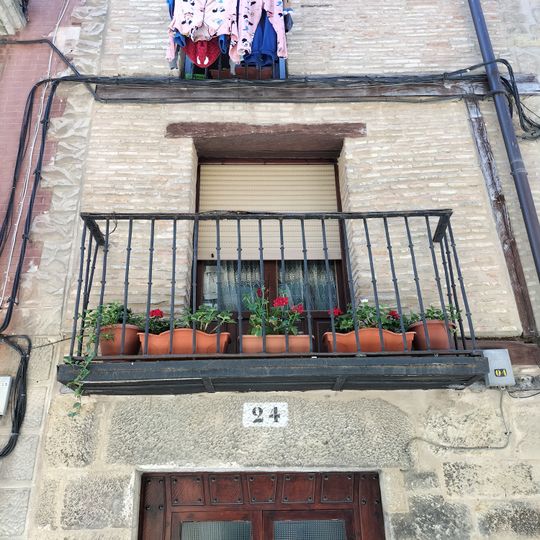 Casa Santa Engracia 24