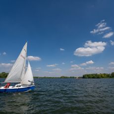 Plage aux catamarands