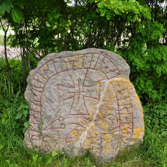 Södermanlands runinskrifter 233