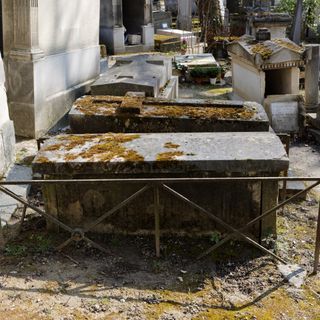 Grave of Browne