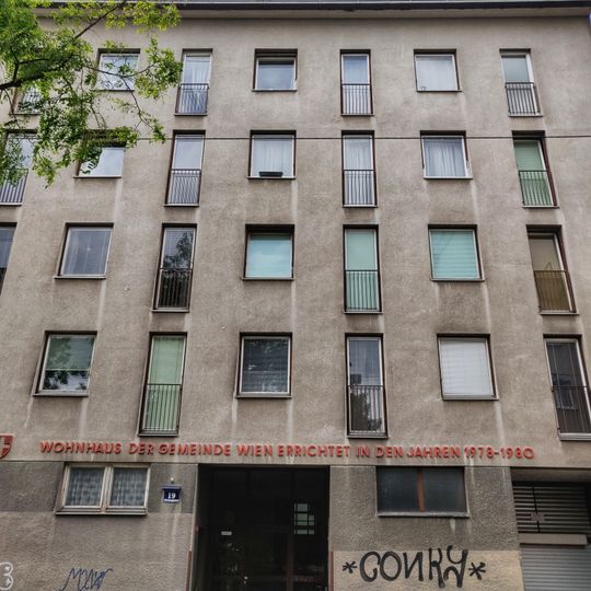 Gemeindebau Grimmgasse 19