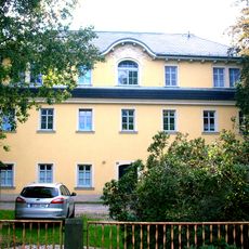 Wohnhaus in offener Bebauung Bachstraße 35