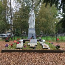 War cemetery, Kirovsk