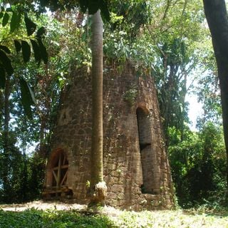Ruinas de la Plantación de Azúcar Loyola