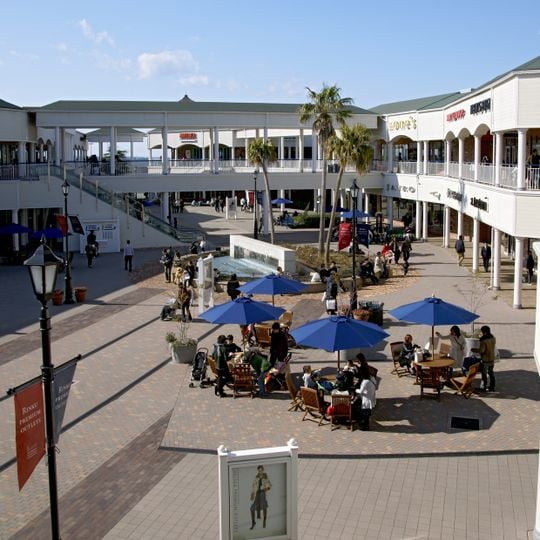 Rinku Premium Outlets