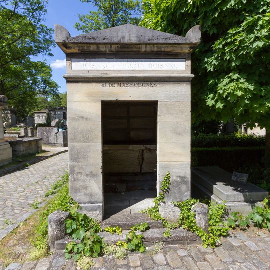 Grave of Moisnel