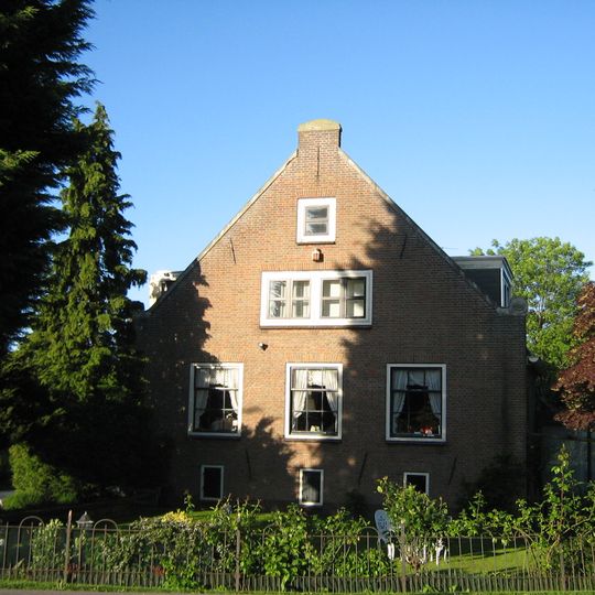 Hoeve "Sloterdijk" en zomerhuis