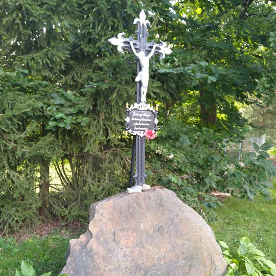 Kříž u železničního mostu v Boršově nad Vltavou