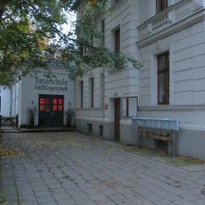 Wohnhaus mit Gaststätte und Saalbau Kreuzstraße 4,Wohnhaus mit Gaststätte und Saalbau