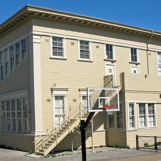 Irving Murray Scott School