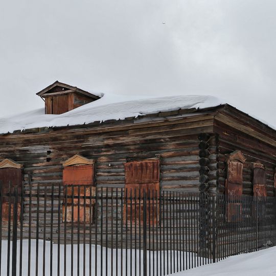 Двуклассная школа для девочек