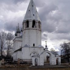 Ограда с воротами (Осипово)