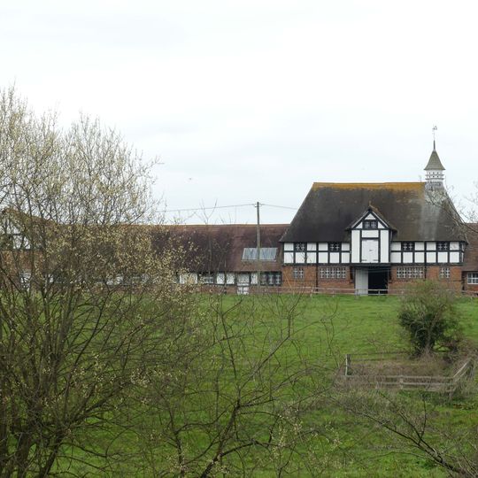 L-shaped range of farmbuildings at Cheaveley Hall Farm