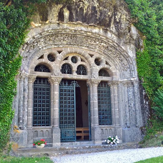 Chapelle monolithique Saint-Michel de Fontanges