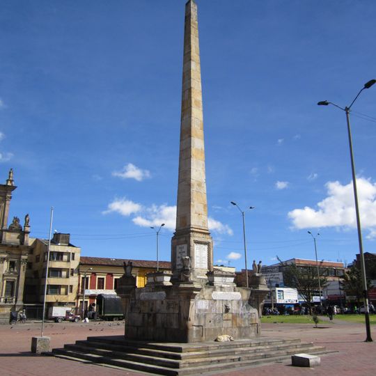 Obelisco a Los Mártires