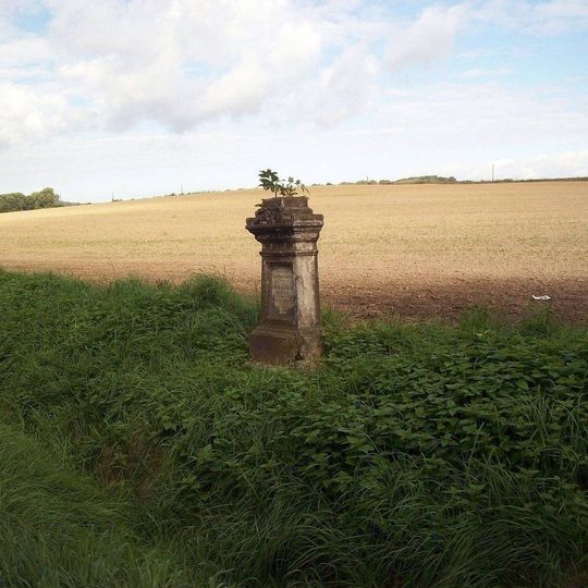 Kříž mezi Zámělíčí a Poběžovicemi