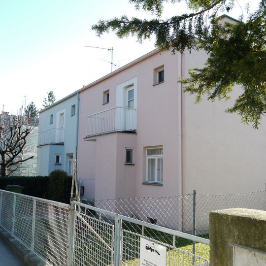 Doppel-Wohnhaushälfte Veitingergasse 105