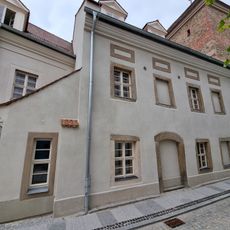 Wohnhaus in geschlossener Bebauung Am Hof 21