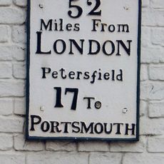 Milestone, Dragon Street, The Dragon Street Gallery (No. 17)