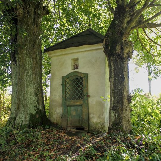 Kaplička v Písařově v severní části