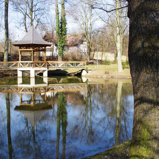 Vodní altánek v lázeňském parku v Klášterci nad Ohří