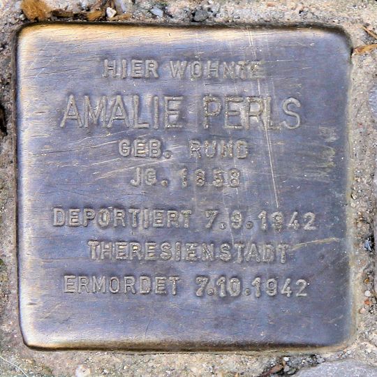 Stolperstein à la mémoire d’Amalie Perls
