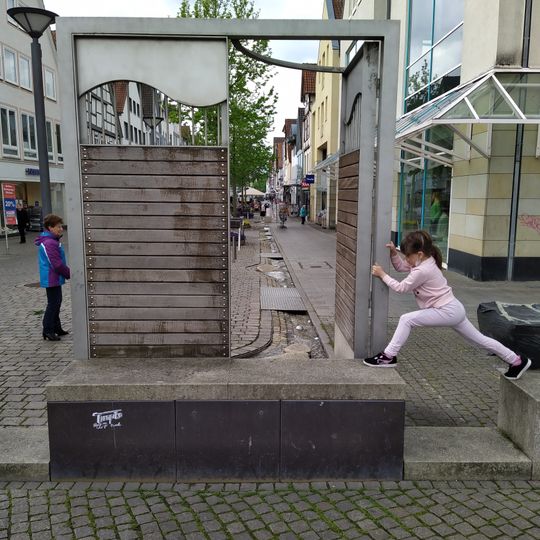 Weserstraße fountain
