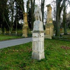 Severní vstupní brána Smetanových sadů v Hořicích