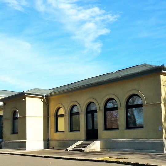 A Fiumei Úti Sírkert ravatalozója és boncterme