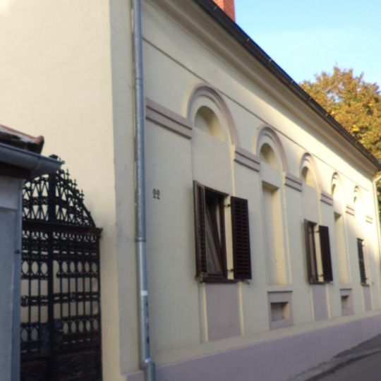 Bâtiment de la Haute école à Belgrade