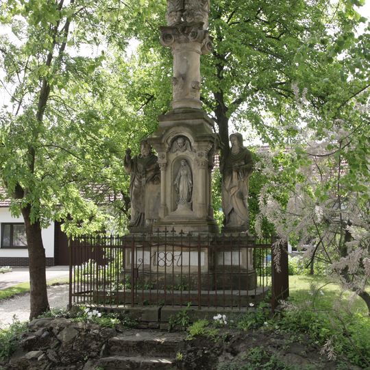 Sloup Nejsvětější Trojice v Měníně