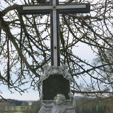 Kříž na rozcestí v osadě Rozpoutí