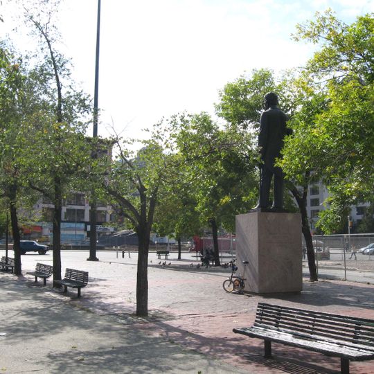 Duarte Square