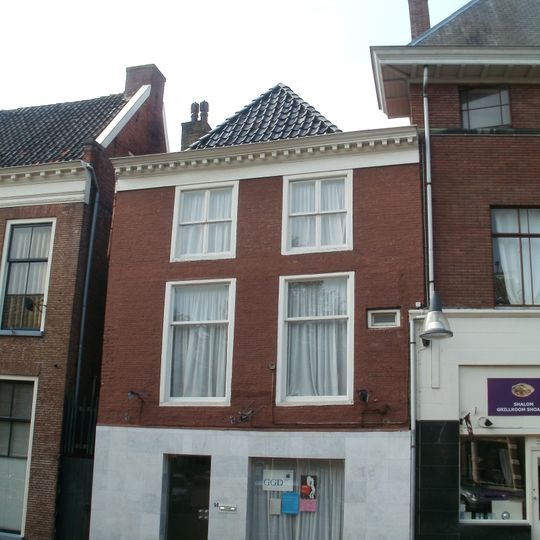 Weaze 14, Leeuwarden