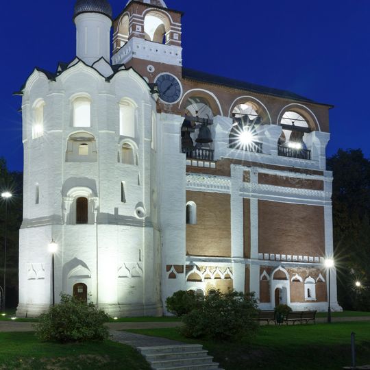 Zvonnitsa and Saint John Church at Spaso-Yevfimiyev Monastery