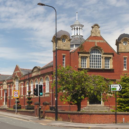 Ashton-in-Makerfield Library