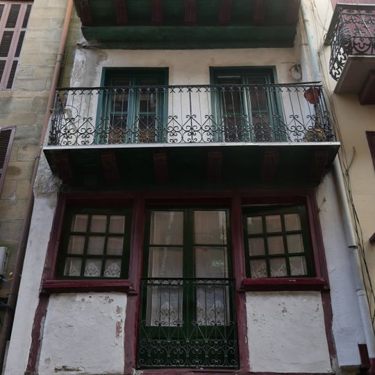 Casa Nagusia 19