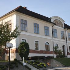 Evang. Pfarrhof, ehem. Schule