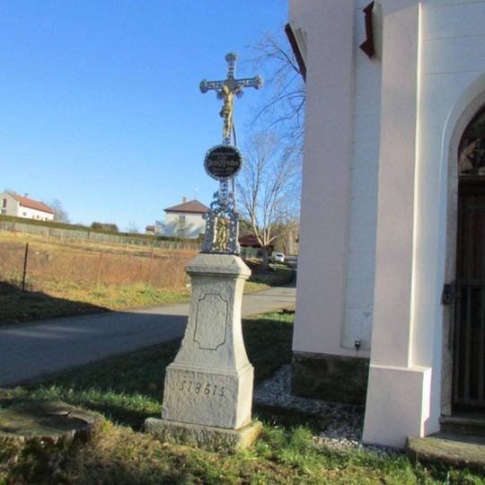 Kříž u kaple v Onšovicích