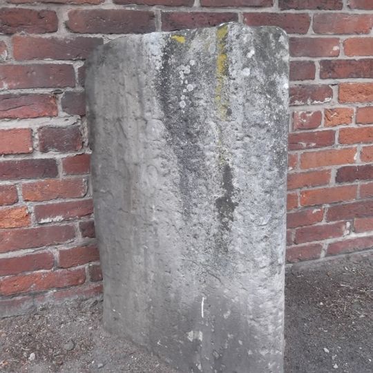 Milestone 90 Metres South Of Ivy Cottages