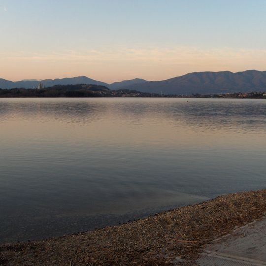 Lago di Comabbio